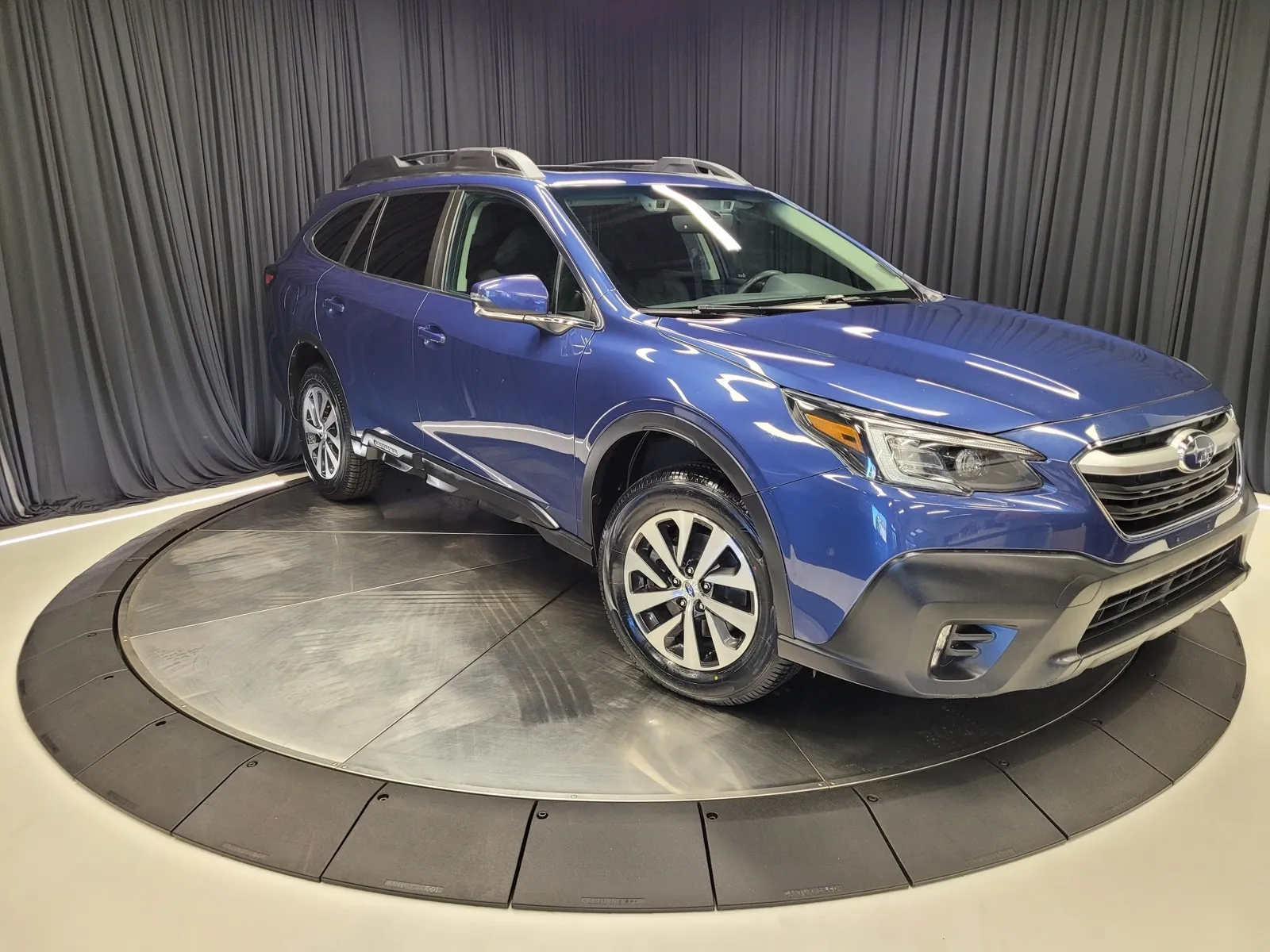 Blue 2021 Subaru Outback Premium for sale in New Albany, IN