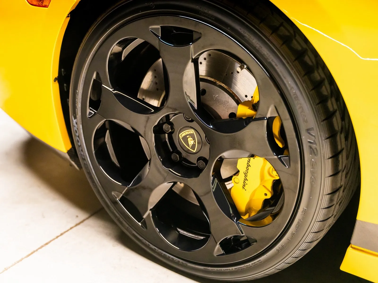 Another view of 2005 Lamborghini Gallardo for sale in New Albany, IN at HyperCars