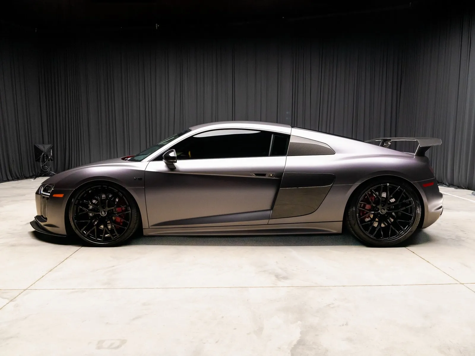 More photos of 2017 Audi R8 5.2 at HyperCars, IN