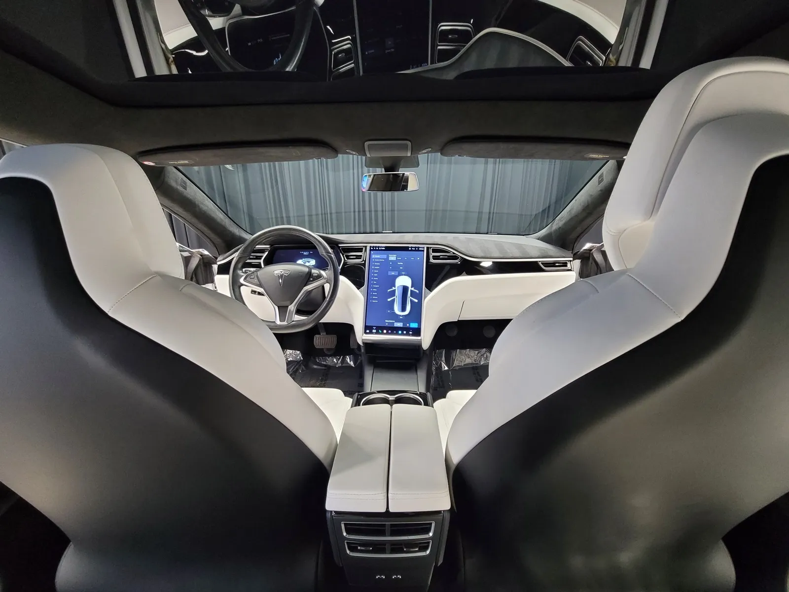 Photos of 2017 Tesla Model S 75D for sale in New Albany, IN at HyperCars