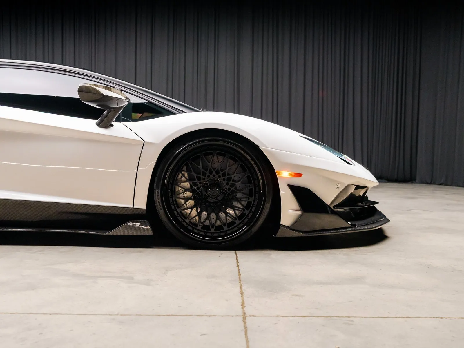 Another view of 2013 Lamborghini Aventador LP700-4 for sale in New Albany, IN at HyperCars