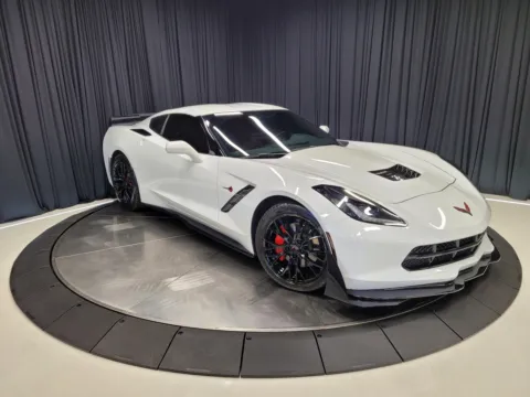 White 2017 Chevrolet Corvette Stingray for sale in New Albany, IN