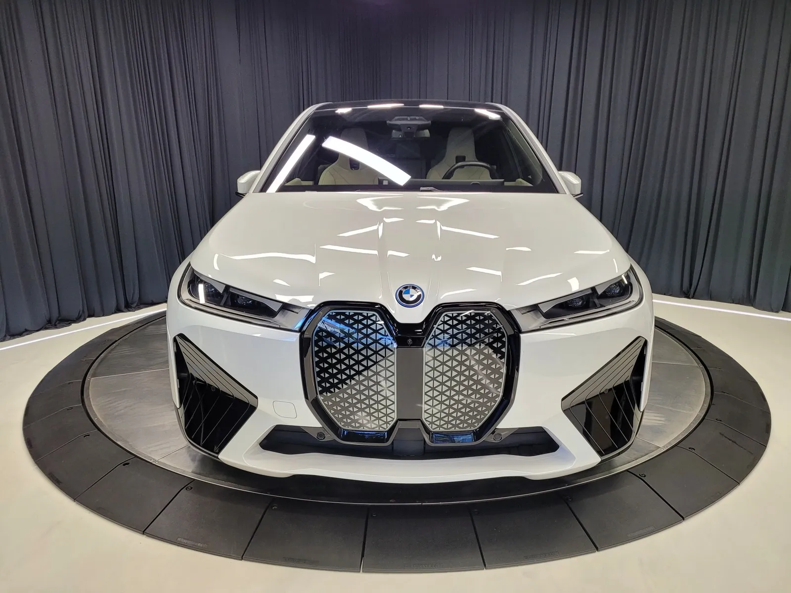 More photos of 2025 BMW iX xDrive50 at HyperCars, IN