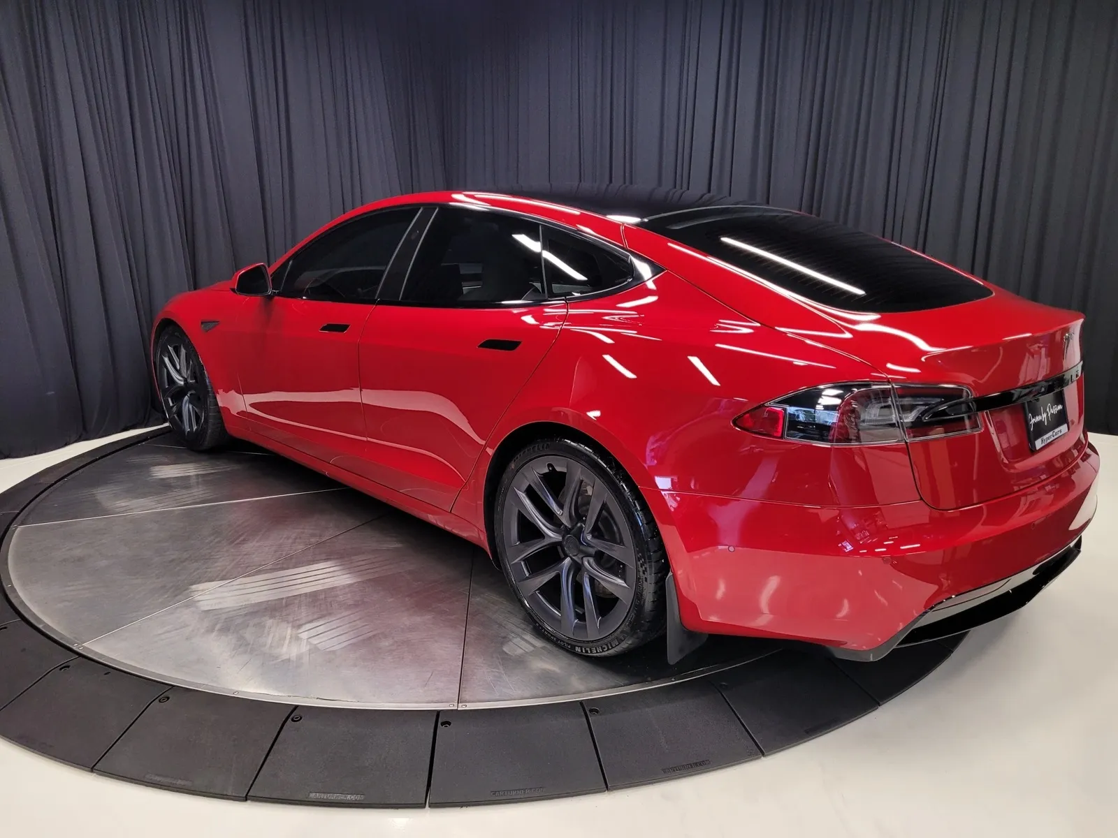 More photos of 2022 Tesla Model S at HyperCars, IN