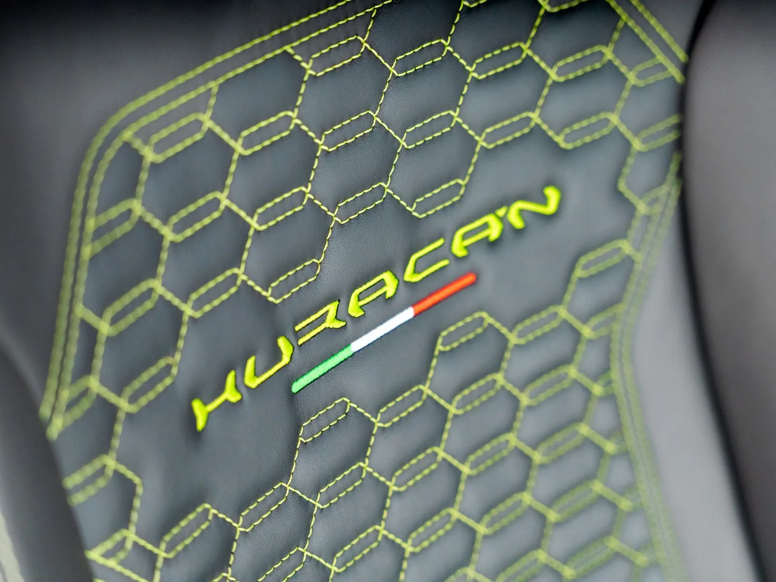 Another view of 2018 Lamborghini Huracan LP580-2 for sale in New Albany, IN at HyperCars