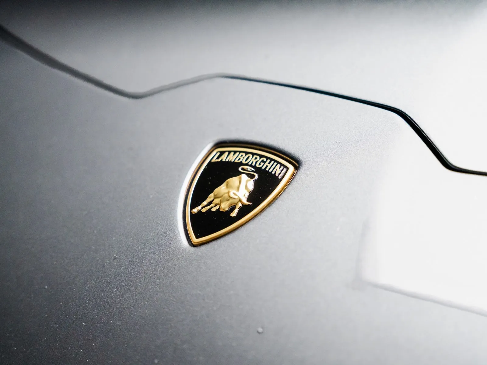 More photos of 2018 Lamborghini Huracan LP580-2 at HyperCars, IN