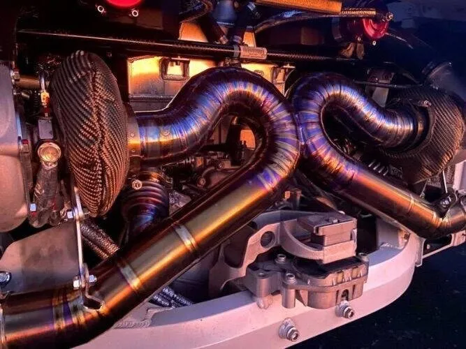 More photos of 2015 Lamborghini Huracan LP610-4 at HyperCars, IN