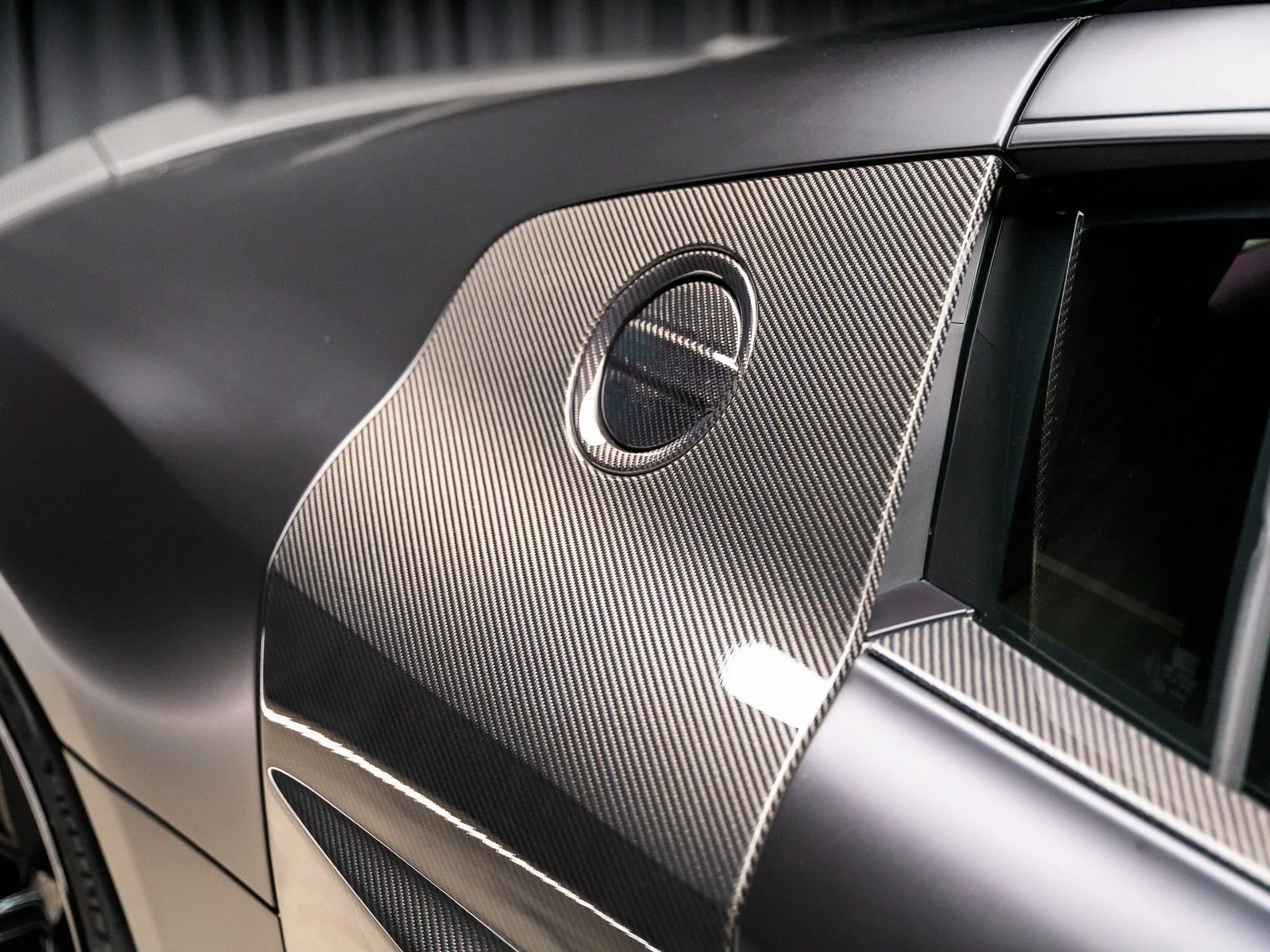 Photos of 2014 Audi R8 5.2 for sale in New Albany, IN at HyperCars