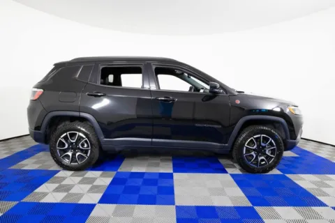 More photos of 2024 Jeep Compass Trailhawk at Apple Sport Imports, TX