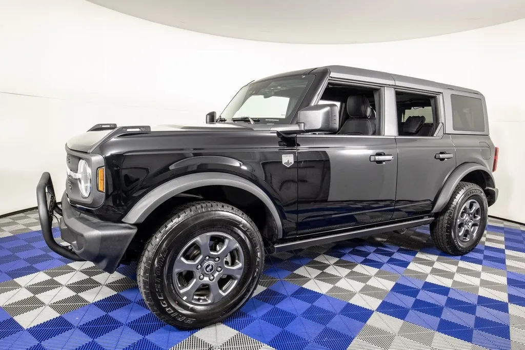 2025 Ford Bronco 4-Door Big Bend's photo