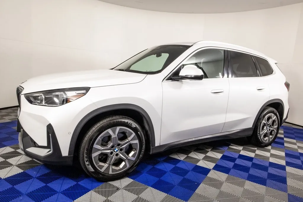 White 2023 BMW X1 xDrive28i for sale in Austin, TX