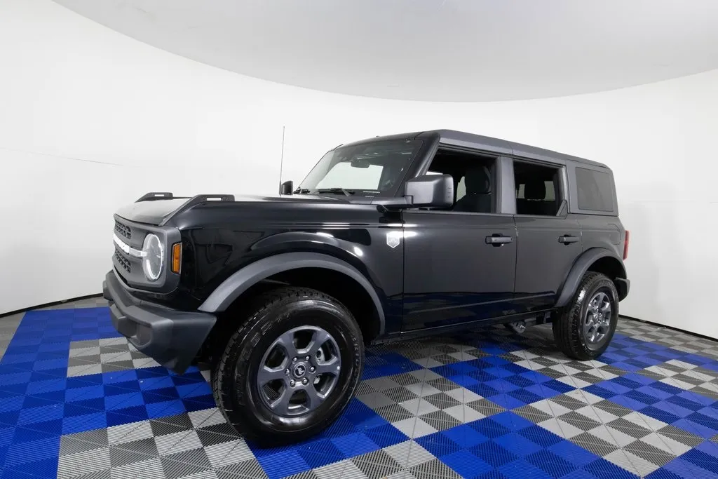 2025 Ford Bronco 4-Door Big Bend's photo