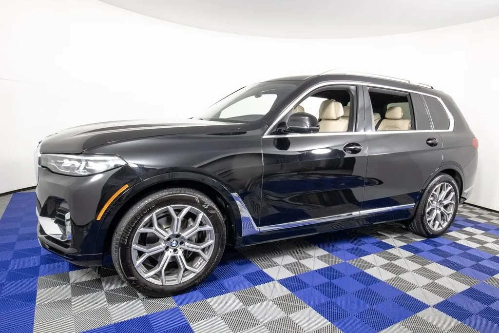 Black 2022 BMW X7 xDrive40i for sale in Austin, TX