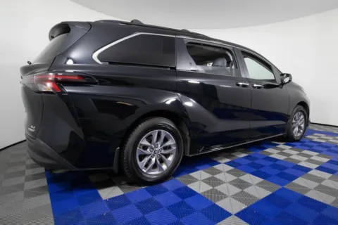 More photos of 2023 Toyota Sienna XLE at Apple Sport Imports, TX