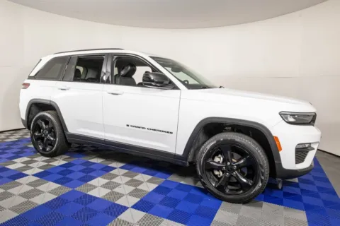 Another view of 2023 Jeep Grand Cherokee Limited for sale in Austin, TX at Apple Sport Imports