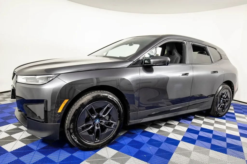 2025 BMW iX 50's photo