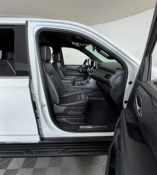 More photos of 2024 GMC Yukon XL SLT at Apple Sport Imports, TX