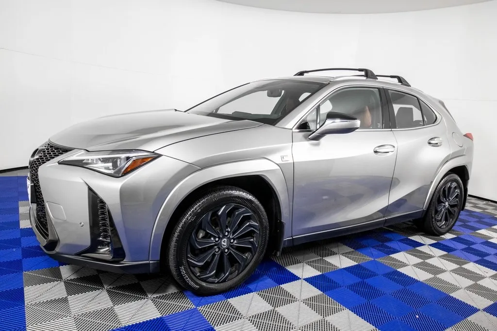 2022 Lexus UX 200 F SPORT's photo