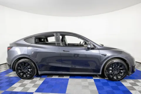 More photos of 2024 Tesla Model Y Long Range at Apple Sport Imports, TX
