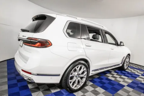 More photos of 2025 BMW X7 xDrive40i at Apple Sport Imports, TX