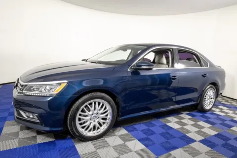 Blue 2018 Volkswagen Passat 2.0T SE w/Technology for sale in Austin, TX