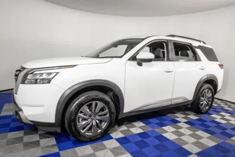 White 2025 Nissan Pathfinder SV for sale in Austin, TX