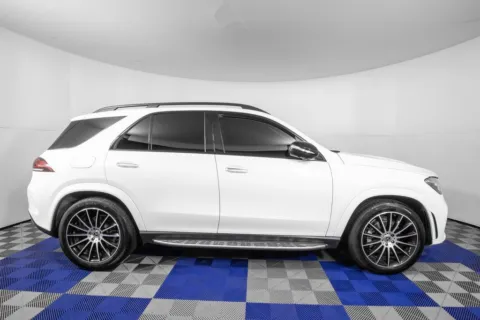 More photos of 2022 Mercedes-Benz GLE 350 at Apple Sport Imports, TX
