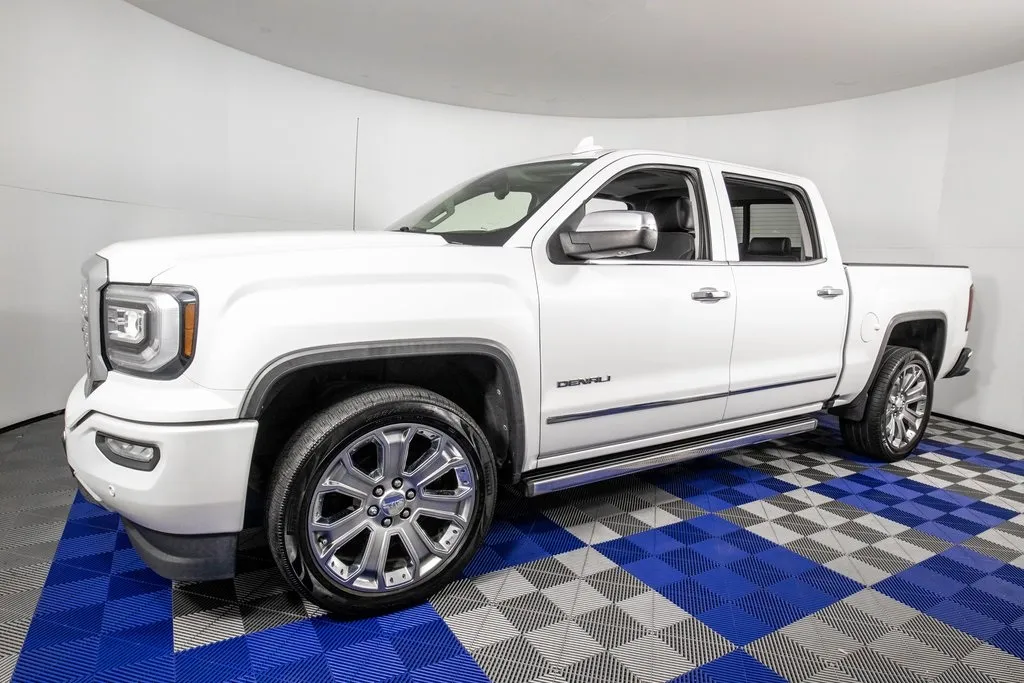White 2018 GMC Sierra 1500 Denali for sale in Austin, TX