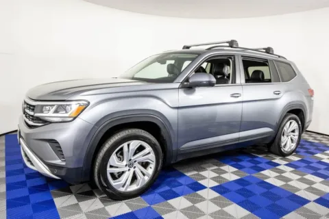 Gray 2022 Volkswagen Atlas 3.6L V6 SE w/Technology for sale in Austin, TX