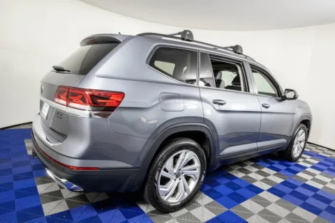More photos of 2022 Volkswagen Atlas 3.6L V6 SE w/Technology at Apple Sport Imports, TX