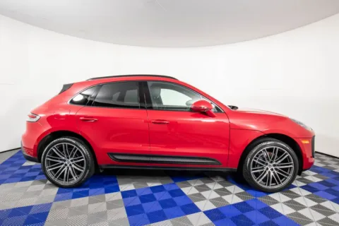 More photos of 2024 Porsche Macan Premium Package Plus at Apple Sport Imports, TX