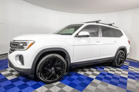 White 2024 Volkswagen Atlas 2.0T SE w/Technology for sale in Austin, TX