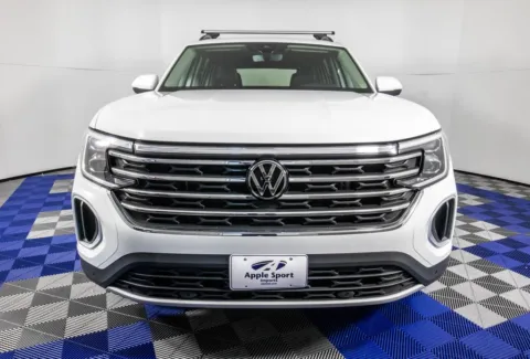 Photos of 2024 Volkswagen Atlas 2.0T SE w/Technology for sale in Austin, TX at Apple Sport Imports