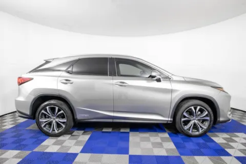 More photos of 2022 Lexus RX 450h at Apple Sport Imports, TX