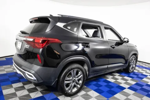 More photos of 2022 Kia Seltos S at Apple Sport Imports, TX