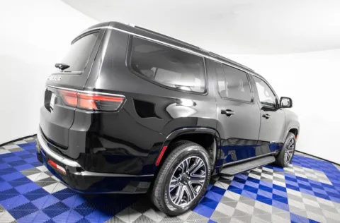 More photos of 2024 Jeep Wagoneer at Apple Sport Imports, TX