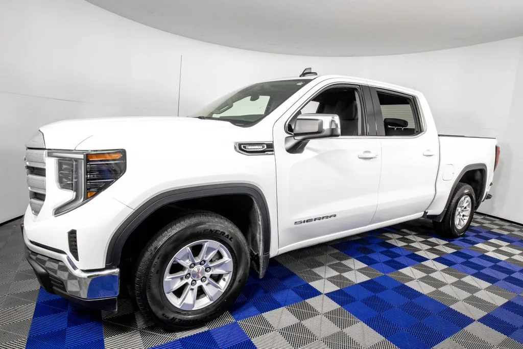 White 2024 GMC Sierra 1500 SLE for sale in Austin, TX