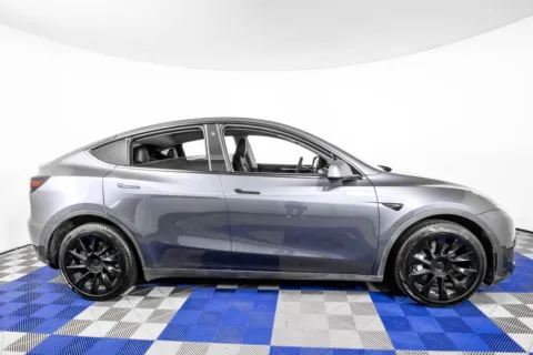 More photos of 2023 Tesla Model Y Long Range at Apple Sport Imports, TX