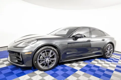 Black 2024 Porsche Panamera 4 for sale in Austin, TX