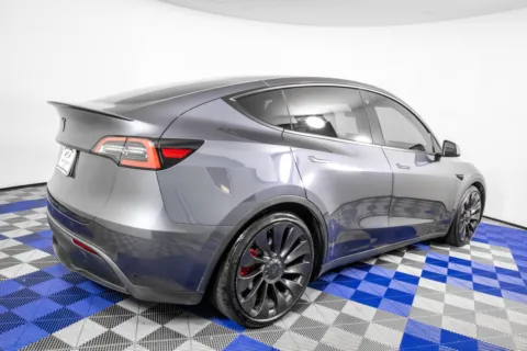 More photos of 2023 Tesla Model Y Performance at Apple Sport Imports, TX