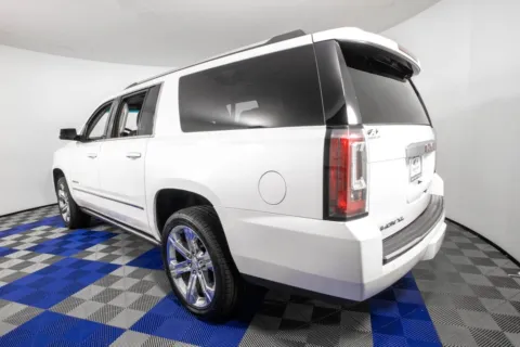 More photos of 2019 GMC Yukon XL Denali at Apple Sport Imports, TX