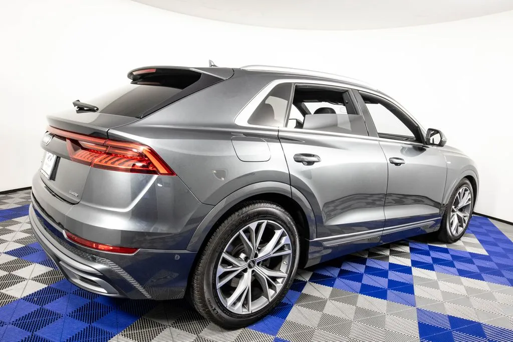 2023 Audi Q8 Premium Plus - Photo 5