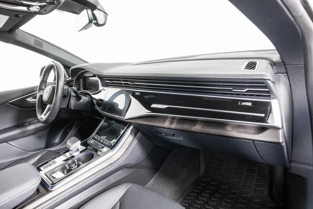 2023 Audi Q8 Premium Plus - Photo 17