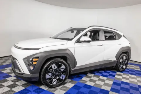 White 2025 Hyundai Kona SEL for sale in Austin, TX