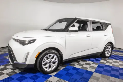 White 2025 Kia Soul LX for sale in Austin, TX