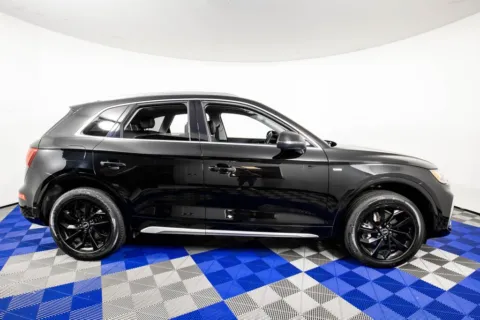 More photos of 2023 Audi Q5 45 S line Premium Plus at Apple Sport Imports, TX