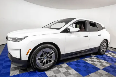 White 2022 BMW iX xDrive50 for sale in Austin, TX