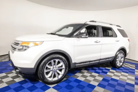 White 2015 Ford Explorer XLT for sale in Austin, TX