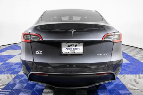 More photos of 2022 Tesla Model Y Long Range at Apple Sport Imports, TX
