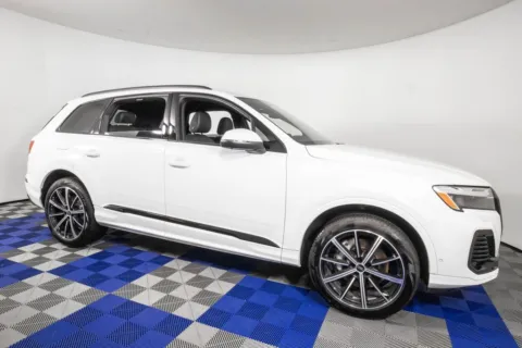 Another view of 2025 Audi Q7 45 Premium Plus for sale in Austin, TX at Apple Sport Imports